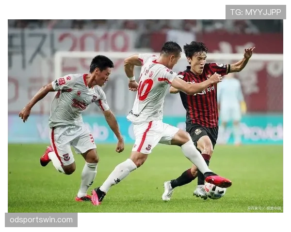 首尔FC阵容变化近期表现不稳，关键场次考验球队防线稳定性